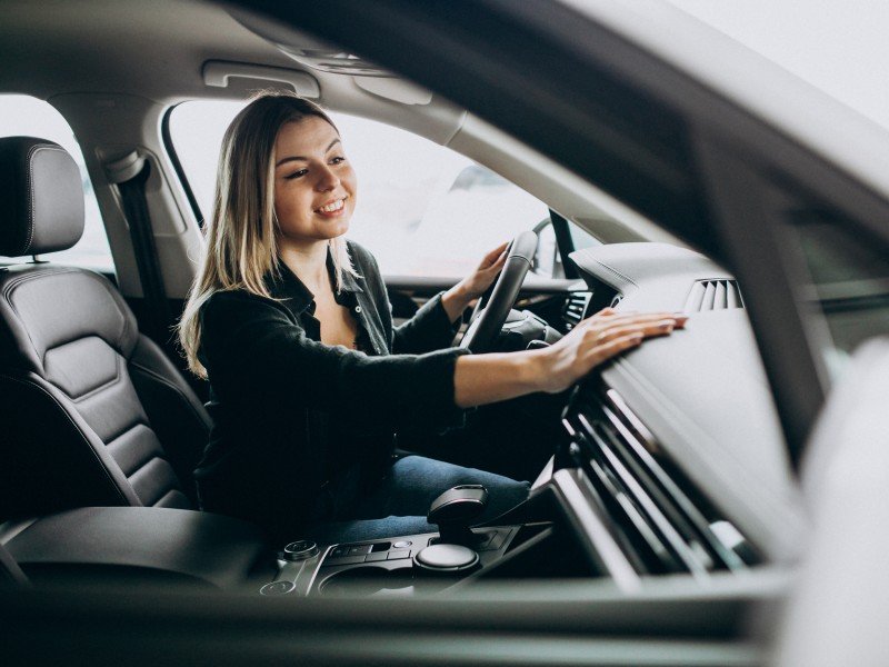 Premium vehicle leasing in oman luxury car leasing services in salalah near international airport