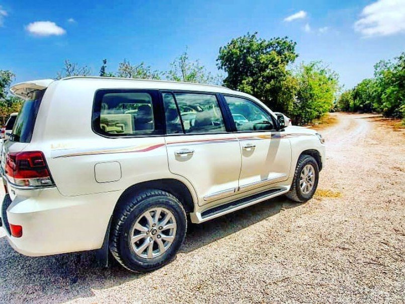 Premium vehicle leasing in oman luxury car leasing services in salalah near international airport