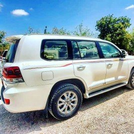 Premium vehicle leasing in oman luxury car leasing services in salalah near international airport