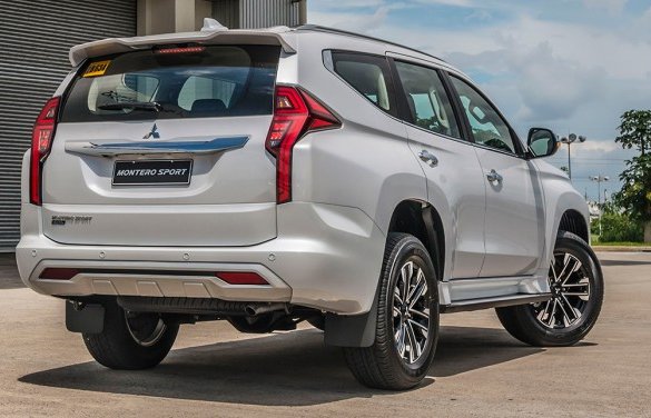 Premium vehicle leasing in oman luxury car leasing services in salalah near international airport